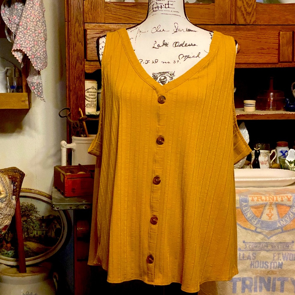 New Maurices yellow tank